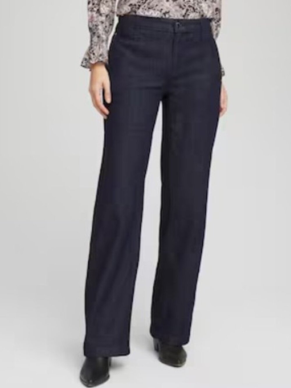 Chico’s Trouser Jean Size 2 Dark Blue Wash High Waisted Flare Pockets